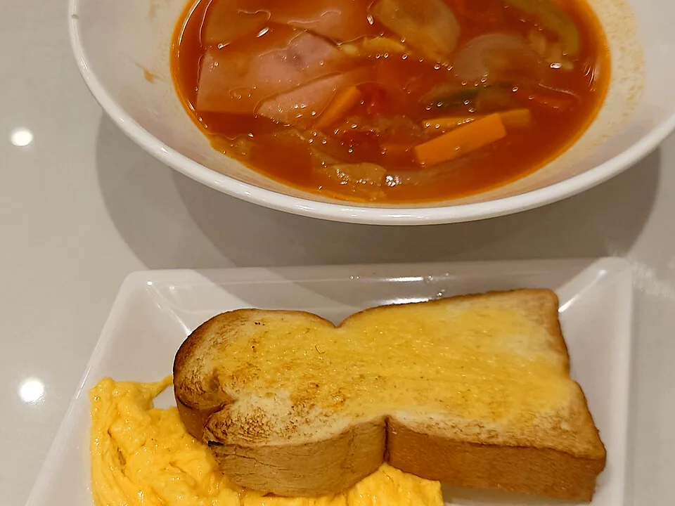 Scrambled Egg Toast (炒蛋多士) — signature food visual for Australia Dairy Company
